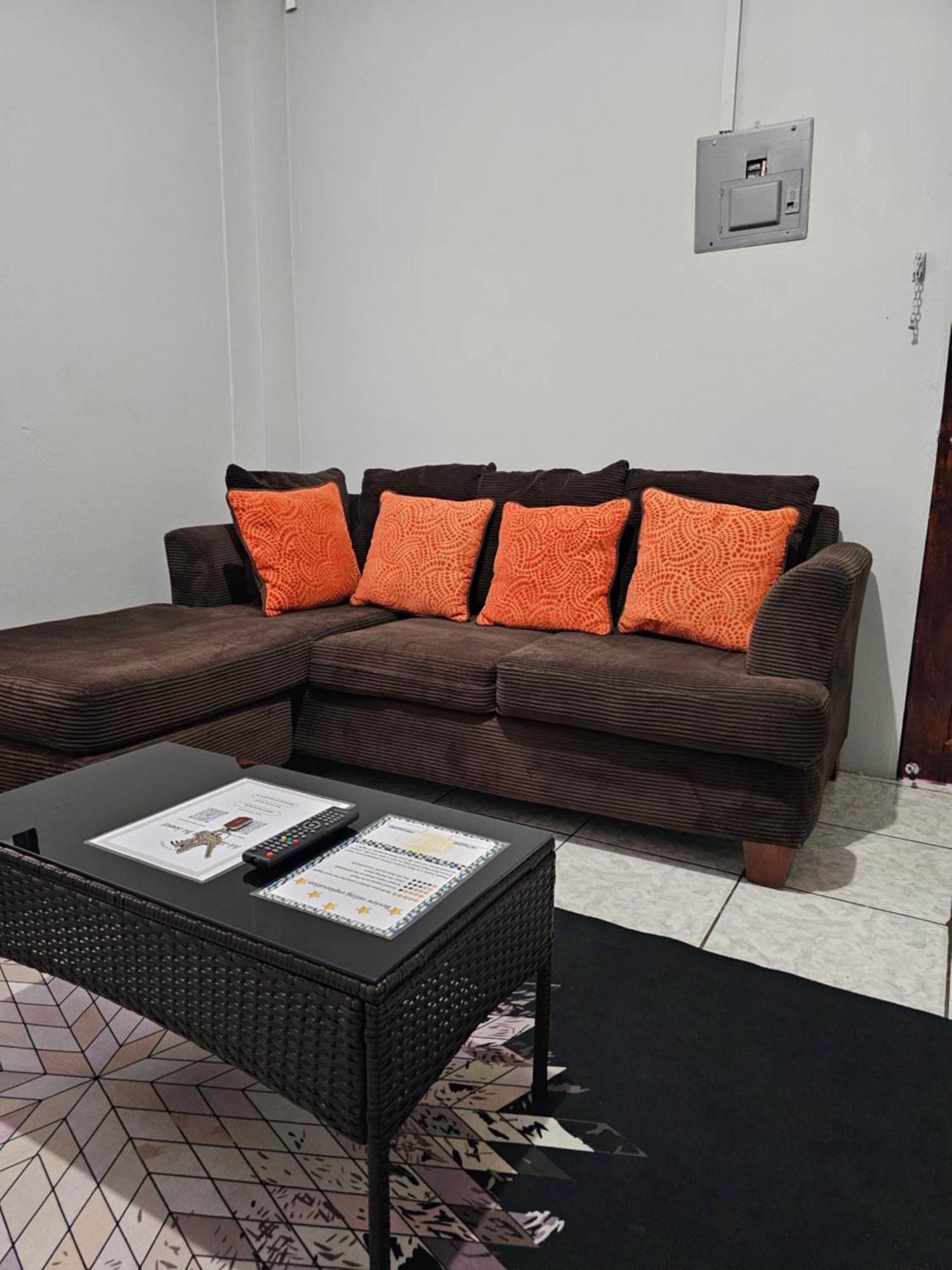 2Br Apt In St Helena - 6Mins From The Airport Perfect For Short And Long Stays Piarco Экстерьер фото