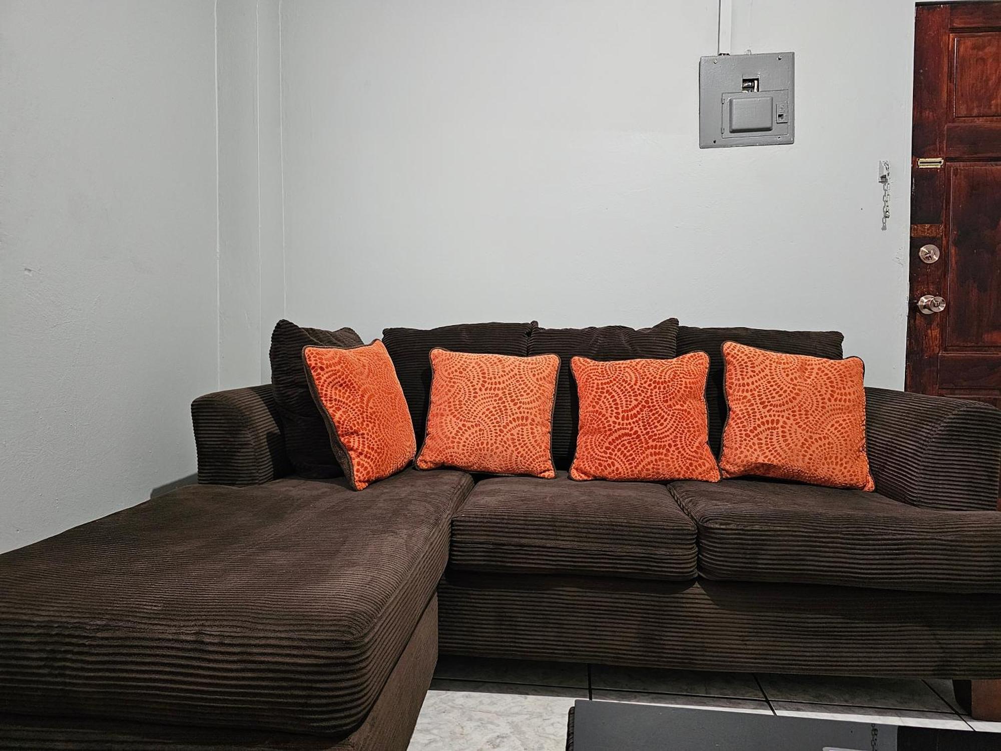 2Br Apt In St Helena - 6Mins From The Airport Perfect For Short And Long Stays Piarco Экстерьер фото